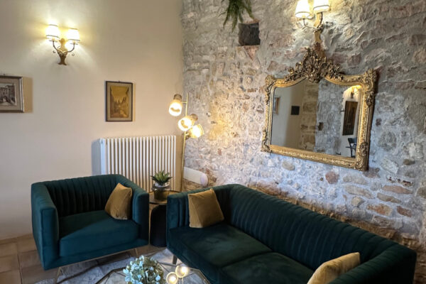 baltimora-Living-room-angle-view