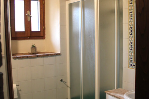 lower-tower-bathroom updated