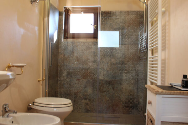 ulysses-new bathroom