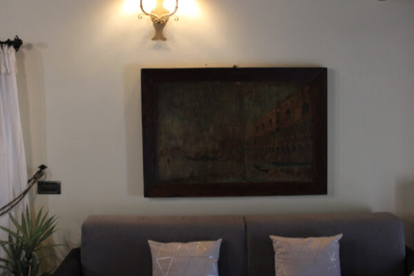 upper-tower-living room close up